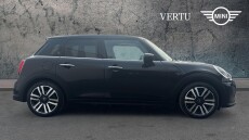 MINI Hatchback 1.5 Cooper Exclusive 5dr Auto Petrol Hatchback